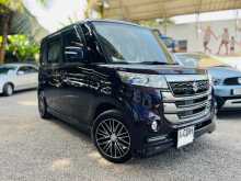 Suzuki Spacia Custom Z 2017 Car
