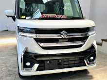 Suzuki SPACIA CUSTOM XS 2023 Car