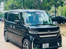 Suzuki Spacia Custom XS 2023 Car