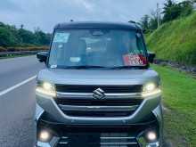Suzuki Spacia Custom XS 2024 Car