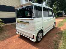 https://riyasewana.com/uploads/suzuki-spacia-custom-59094485.jpg