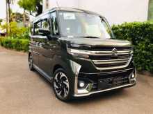 Suzuki Spacia Custom XS 2024 Car