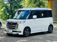 Suzuki Spacia Custom Z 2018 Car