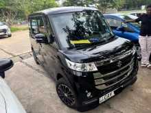 Suzuki Spacia XS CUSTOM 2017 Car