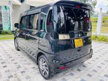 https://riyasewana.com/uploads/suzuki-specia-custom-2017-2517474312382.jpg