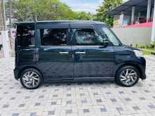 https://riyasewana.com/uploads/suzuki-specia-custom-2017-2517474312813.jpg