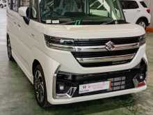 Suzuki Spacia Custom XS Z 2023 Van