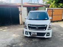 https://riyasewana.com/uploads/suzuki-stingary-12709334082.jpg
