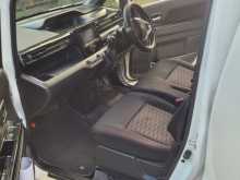 https://riyasewana.com/uploads/suzuki-stinggray-11212144676.jpg