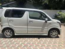 https://riyasewana.com/uploads/suzuki-stingray-1011300522773.jpg