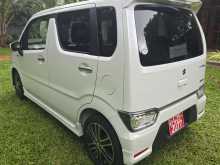 https://riyasewana.com/uploads/suzuki-stingray-11454534502.jpg