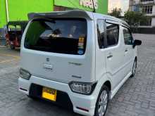 https://riyasewana.com/uploads/suzuki-stingray-2018-29013212883.jpg