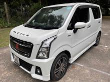 https://riyasewana.com/uploads/suzuki-stingray-turbo-29101424582.jpg