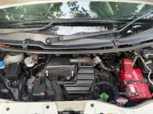 https://riyasewana.com/uploads/suzuki-stingrey-2017-1323140312364.jpg