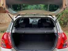Suzuki Swift 2009 Car