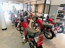 https://riyasewana.com/uploads/suzuki-suzuki-gn-191123011665.jpg