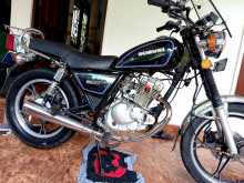 Suzuki GN125 1998 Motorbike