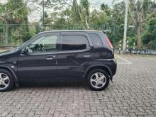 https://riyasewana.com/uploads/suzuki-suzuki-swift-151103336444.jpg