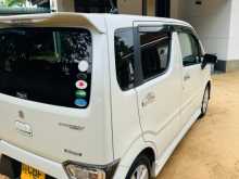 https://riyasewana.com/uploads/suzuki-suzuki-wagon-1212803666.jpg