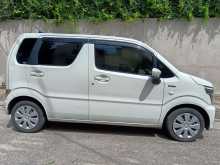 https://riyasewana.com/uploads/suzuki-suzuki-wagon-121652344332.jpg