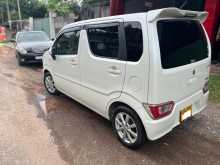 https://riyasewana.com/uploads/suzuki-suzuki-wagon-18160400145.jpg