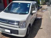 https://riyasewana.com/uploads/suzuki-suzuki-wagon-18160400192.jpg