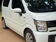 https://riyasewana.com/uploads/suzuki-suzuki-wagon-2017-1510165712502.jpg