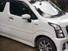 https://riyasewana.com/uploads/suzuki-suzuki-wagon-2018-116322712382.jpg
