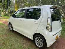 https://riyasewana.com/uploads/suzuki-suzuki-wagon-23113412825.jpg