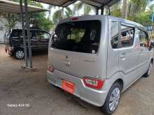https://riyasewana.com/uploads/suzuki-suzuki-wagon-41034554583.jpg