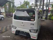 https://riyasewana.com/uploads/suzuki-suzuki-wagon-81301424842.jpg