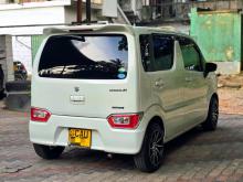 https://riyasewana.com/uploads/suzuki-suzuki-wagonr-2649566524.jpg