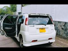 https://riyasewana.com/uploads/suzuki-sweft-senter-141229576316.jpg