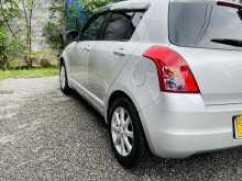 Suzuki Swift 2010 Car