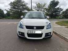 Suzuki Swift 2010 Car