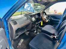 https://riyasewana.com/uploads/suzuki-swift-2002-258225212173.jpg