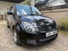 Suzuki Swift 2004 Car