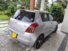 Suzuki Swift 2010 Car