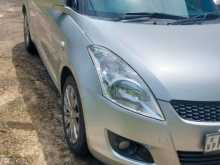 Suzuki Swift 2012 Car