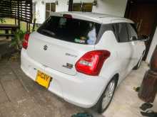 https://riyasewana.com/uploads/suzuki-swift-hybrid-2017-38515912244.jpg