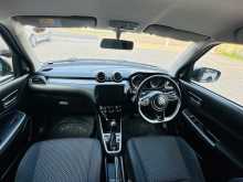 https://riyasewana.com/uploads/suzuki-swift-rs-2017-520245212883.jpg