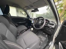 https://riyasewana.com/uploads/suzuki-swift-turbo-126224024102.jpg