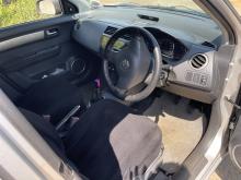 https://riyasewana.com/uploads/suzuki-swift-vxi-1711161217795.jpg