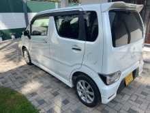 https://riyasewana.com/uploads/suzuki-wagan-r-12337084492.jpg