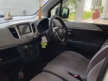 https://riyasewana.com/uploads/suzuki-wagan-r-2014-90032912612.jpg