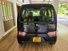 https://riyasewana.com/uploads/suzuki-wagan-r-2017-129110612563.jpg