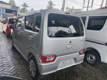 https://riyasewana.com/uploads/suzuki-wagan-r-27821024893.jpg