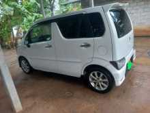 https://riyasewana.com/uploads/suzuki-wagan-r-31734574213.jpg