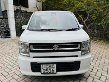 https://riyasewana.com/uploads/suzuki-wagen-r-47182824963.jpg