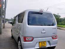 https://riyasewana.com/uploads/suzuki-wagon-11820304613.jpg